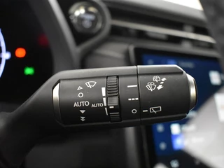 Lexus LBX 2WD Comfort Plus Keyless | Parkeersensoren | Blindspot / 25