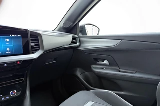 Opel Mokka Electric GS 54 kWh | Navigatie | Camera | Climate control | Stuurwielverwarming | Lichtmetalen velgen | Keyless | Cruise control adaptive / 31