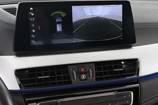 BMW X2 xDrive25e M Sport Panoramadak Head-Up HiFi Keyless Memory / 17
