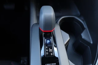 Toyota C-HR PLUG-IN HYBRID 220 GR SPORT NIEUW&DIRECT LEVERBAAR! BLIND-SPOT STOEL/STUURVERW. 19"LMV PARK-SENSOREN KEYLESS / 41
