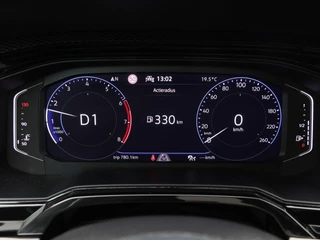 Volkswagen Taigo 1.0 TSi 110 Pk Automaat Life Business | Panorama dak | Adaptive cruise | Stoelverwarming | Trekhaak | CarPlay | 17 Inch | 86.564 Km !! / 22