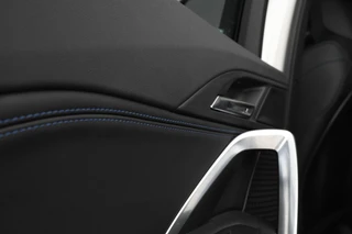 BMW iX1 eDrive20 67 kWh  M-sport, Stoelen, Virtual, Climate, / 25