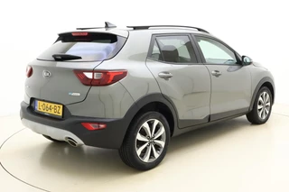 Kia Stonic 1.0 T-GDi 100pk MHEV Dynamic Plus Line | Kia Garantie 2028 | Navigatie | Camera | Climate control | Cruise control | Parkeersensoren | Keyless Start + Entry / 2