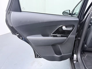 Kia e-Niro DynamicPlusLine 64 kWh - SOH 96,0% - Schuif-/kanteldak - Stoel-/stuurverwarming - Navigatie - Cruise Control - Keyless - Fabrieksgarantie tot 07-2028 / 37