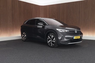 Volkswagen ID.4 First 77 kWh SOH 90% Trekhaak Stoelverwarming Camera Navigatie / 11