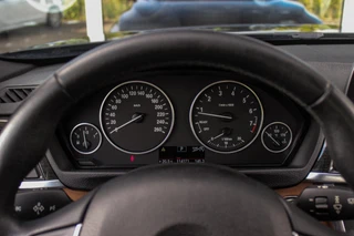 BMW 3-serie 316i Executive | Luxury Line | Sportstuur | Cruise control | Sportstoelen | Stoelverwarming | Climate control | Navigatie | Bluetooth | Regensensor | Lichtpakket | 18 inch | PDC / 22