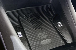 Alfa Romeo Junior 1.2 Turbo Hybrid Ibrida Speciale Pack Techno Stoelverwarming Camera / 38