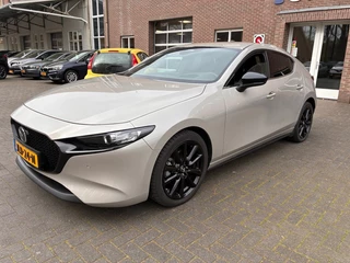 Mazda 3 2.5 e-SkyActiv-G M Hybrid HOMURA 140PK! AUTOMAAT/