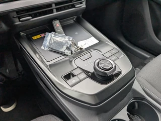 Toyota C-HR+ First Edition 77 kWh NIEUW & DIRECT LEVERBAAR! STOEL/STUURWIELVERWARMING WARMTEPOMP PDC VOOR + ACHTER CAMERA / 15