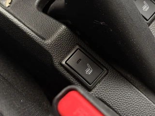 Suzuki Ignis 1.2 Smart Hybrid Select Achteruitrijcamera, Stoelverwarming, Airco, Bluetooth / 18