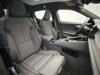 Polestar 2 Long Range Single Motor Plus 82 kWh SOH 98,6% Warmtepomp | Panoramadak | 360° Camera | Adaptive Cruise Control / 25