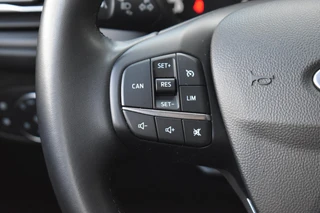 Ford Focus Wagon 1.0 EcoBoost Hybrid Titanium / 16
