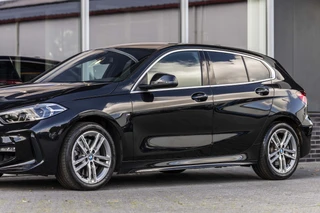 BMW 1 Serie 120i M-Pakket  | NL Auto | LED / 16