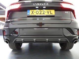 Lynk & Co 01 1.5 PHEV BlackEdition NAVI/360CAM/SCHUIFDAK/LED/20"LMV! / 38