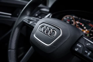 Audi Q5 50 TFSI e Quattro Pro Line | Luchtvering | Matrix LED | Inparkeersysteem | Drive select | Trekhaak | Navigatie | SoH 94% | / 69