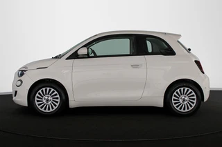 Fiat 500 3+1 Icon 42 kWh SOH 97% Achteruitrijcamera Apple CarPlay Stoelverwarming / 31