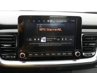 Kia Stonic 1.0 T-GDi MHEV DynamicLine  Navigatie - Achteruitrijcamera - Cruise Control - Apple & Android Carplay - Fabrieksgarantie t/m 14-04-2032 / 31