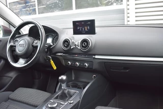 Audi A3 1.4 TFSI AMBIT. PRO LINE 19 INCH / PDC / 37