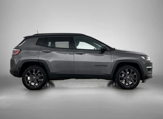 Jeep Compass 4xe 240 Plug-in Hybrid Electric S | Automaat | Cruise control | Navigatie | Camera | Leder / 9