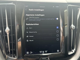 Volvo XC60 2.0 B4 Momentum Business  | Keyless | LED | Apple/Android | PDC v+a incl. Camera | Google | Elekt. Klep / 40