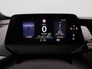 Volkswagen ID.4 First 77 kWh 204 Pk | Stoel/Stuurverwarming | Camera | Half Leer | CarPlay | Adaptive cruise | 20 Inch | 97.053 Km !! / 22