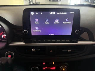 KIA Picanto 1.0 DPi 67pk 4-zits DynamicPlusLine | Navigatie | Cruise Control / 23
