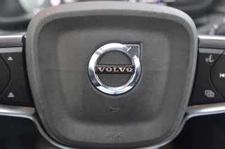 Volvo XC40 T5 Recharge Plus Dark | Stoelverwarming | Trekhaak | Parkeercamera | Leder | H/K | Pilot Assist | BLIS | Keyless / 43