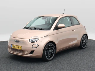 Fiat 500 3+1 Icon 42 kWh | Navigatie | Climate Controle | 17 Inch | Parkeersensoren | Bluetooth | 40.959 Km!!