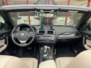 BMW 2 Serie Cabrio 220i  | NL auto | 2e eigenaar | PDC | Navi | Leder | Stoelverw. | / 19