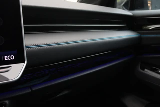 Volkswagen ID.7 Pro Business 77 kWh Leder/IQ.Light/360/Head-up/Discover Pro Max/Keyless/20"/Trekhaak wegkl. / 27