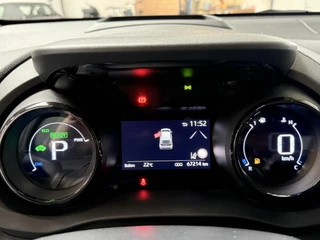 Mazda 2 Hybrid 1.5 Select PANO | CAMERA | CARPLAY | LMV / 38
