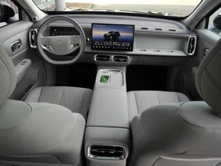 Leapmotor B10 Design ProMax 67.1 kWh | Licht interieur kleur | Navigatie | Rondom camera | 18inch Velgen | Elektrisch bedienbare achterklep | Panoramdak | Stoel verwarming en ventilatie | Stuurverwarming | Uit voorraad leverbaar / 8