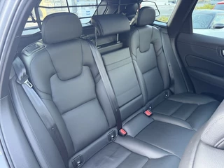 Volvo XC60 2.0 T8 Twin Engine AWD R-Design Pano | Elec Trekhaak | Camera | / 12