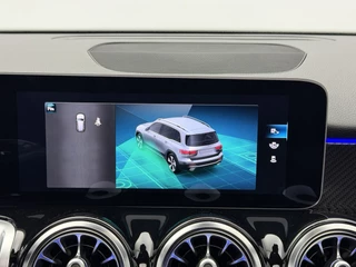 Mercedes-Benz GLB 200 Business Solution AMG Panoramadak | Camera | Full-Led | Sfeerverlichting | All-season / 20