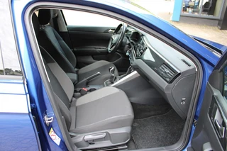 Volkswagen Polo 1.0 TSI LIFE **NL-Auto** Parkeersensoren v.a. / apple carplay / android / 23