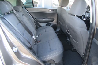 Kia Sportage 1.6 GDI DynamicLine Navi, Camera, Stoelverw. Trekhaak / 27
