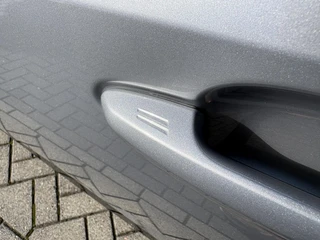 Toyota RAV4 2.5 Plug-in Hybrid AWD Style STUUR & STOELVERWARMING (OOK ACHTER) PDC V+A ELEK. ACHTERKLEP / 20