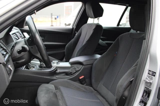 BMW 3-serie Touring 316i M Sport Edition High Executive/Trekhaak/Xenon/Navi/ / 19