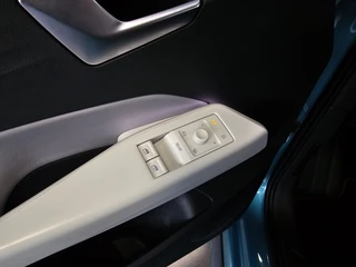 Volkswagen ID.3 First Plus 58 kWh Geen import | Trekhaak | Camera | SOH 92% / 17