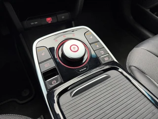 Kia e-Niro Edition 64 kWh SOH 96,8% | Trekhaak | Camera | Stoel/Stuurverwarming | Carplay&Android | Adaptieve Cruise / 12