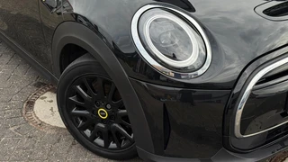 Mini Electric L33 kWh Premium | 96% SOH | CarPlay | Stoelverwarming / 8