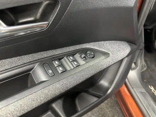 Peugeot 3008 1.2 PureTech Blue lease Executive Avantage NAVI CARPLAY CRUISE ECC TREKHAAK. / 15