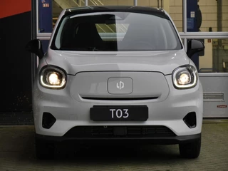 Leapmotor T03 Design 37.3 kWh | Nieuw | Snel leverbaar | Camera | Panoramadak | Adaptive cruise control | Dodehoek detectie | Lichtmetalen velgen / 18