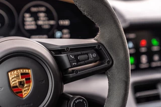Porsche Taycan Cross Turismo 4 GTS Pakket | Garantie 01-2028 | 1e Eigenaar | 21'' Vossen | BOSE | Sportchrono | / 20