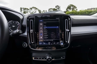 Volvo XC40 1.5 T3 Inscription  | Adaptive Cruise | Trekhaak | Camera / 26
