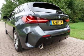 BMW 1 Serie 118i High Executive M-Sport  | Panodak | Stoelverw. | LED | DAB | Camera | BTW | / 18