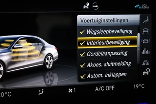 Mercedes-Benz E-Class 200 Business Solution Sport / 50