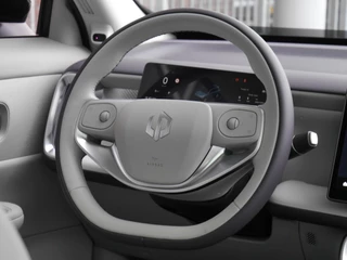 Leapmotor B10 Design ProMax 67.1 kWh Licht interieur | Wltp 434km | 750kg trekgewicht | Stoel en stuur verwarming | 360 graden camera | Lederen bekleding | Panoramadak | Led | Regensensor | Sfeerverlichting | Elektrisch verstelbare voorstoelen / 15