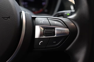BMW X2 xDrive20i High Executive M Sport Pakket Automaat  / Navigatiesysteem Plus / Leder / Panoramadak / Achteruitrijcamera / Stoelverwarming / Climate Control / Hifi / Shadow Line / Parkeersensoren voor+achter / Extra Getint Glas / 19 Inch / 38
