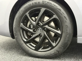 Opel Corsa 1.2 GS Line Navigatie | Two-Tone Kleur | Cruise | Privacy Glass | LED / 14